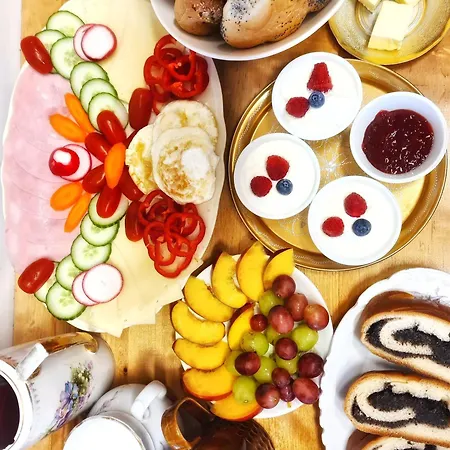 Bor Bed and Breakfast 3*