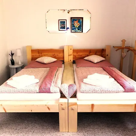 Bor Bed & Breakfast Nachod