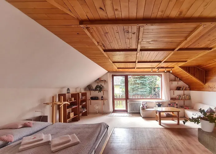 Bor Bed & Breakfast 3*